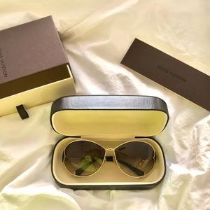Louis Vuitton Sunglasses w/ Receipt